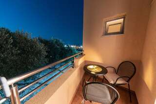 Апартаменты Apartments Villa Egzon Улцинь Номер-студио с балконом-2