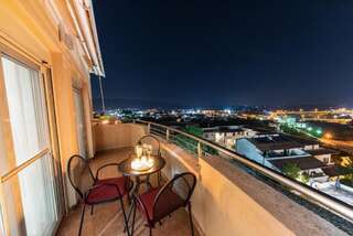 Апартаменты Apartments Villa Egzon Улцинь Номер-студио с видом на море-15